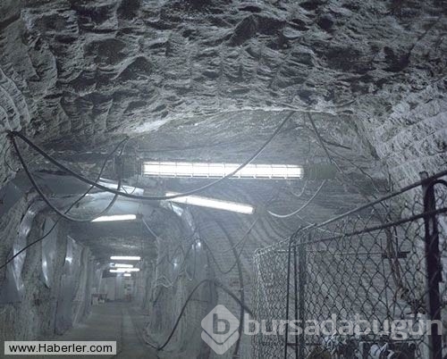 Şifa için yerin 288 metre altına iniyorlar