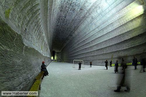 Şifa için yerin 288 metre altına iniyorlar