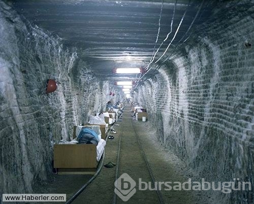 Şifa için yerin 288 metre altına iniyorlar