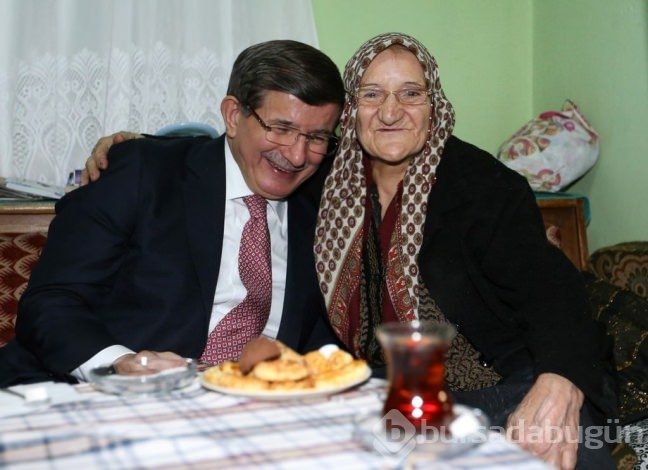 Başbakan Kızılcahamam'da Emine teyzeyi ziyaret etti