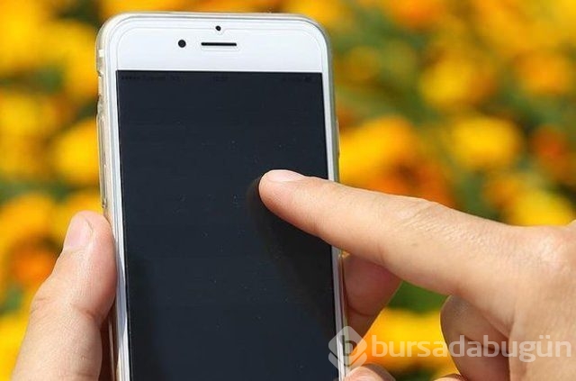 Akıllı telefon kullanırken 5 dakikada bir el değiştirin