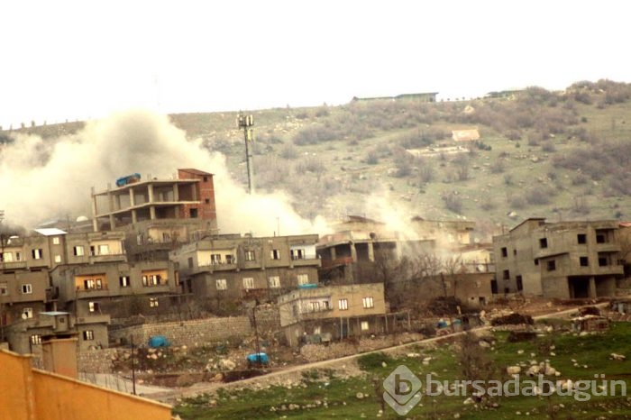 Şırnak'ta PKK'lıların erzak ve ilaç deposu patlatıldı!