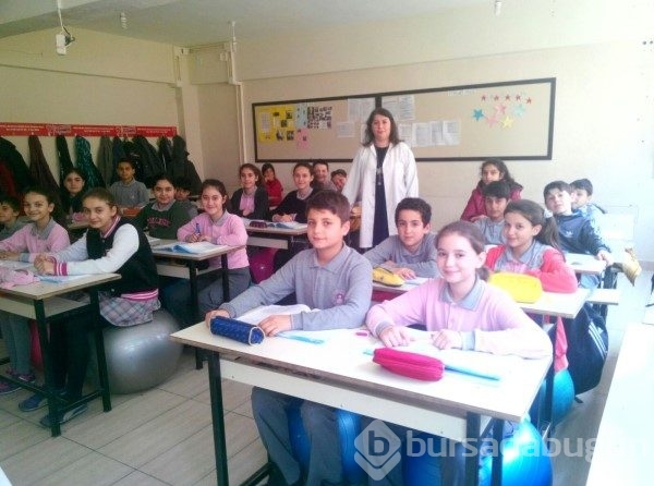 Pilates topuna oturarak ders işlenirse...