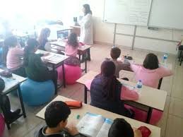 Pilates topuna oturarak ders işlenirse...