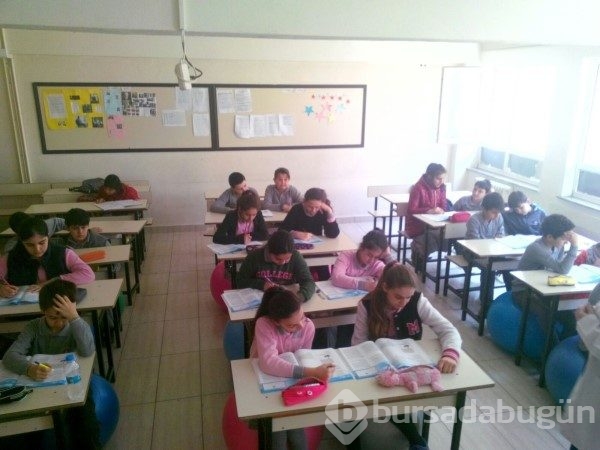 Pilates topuna oturarak ders işlenirse...