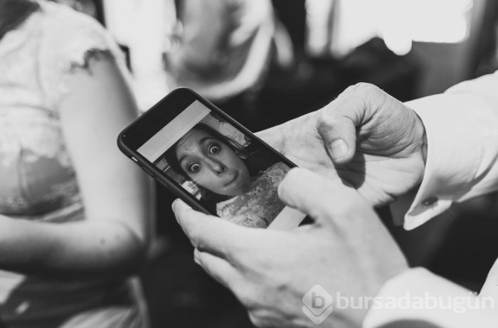 Bir gözünüz sürekli Instagram'daysa depresyona dikkat