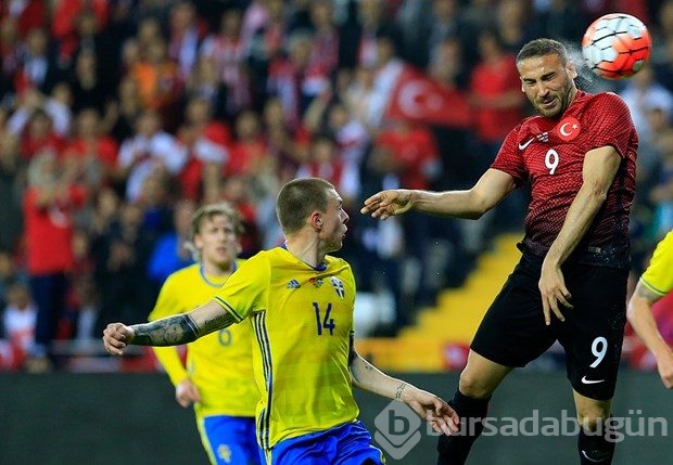 Cenk Tosun: Attığım gollere sevinemiyorum
