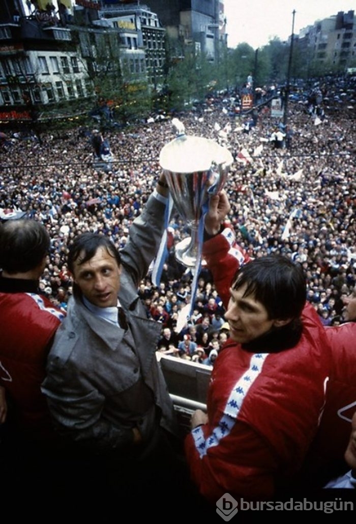 Futbolun efsanesi Cruyff'un hayatından kareler
