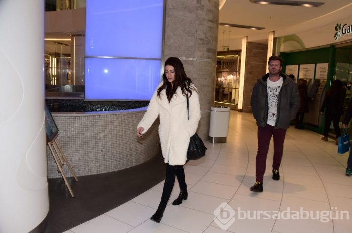 Kıvanç Tatlıtuğ'dan hayranlarını yıkan haber!