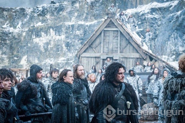Büyücü Melisandre'den Jon Snow açıklaması
