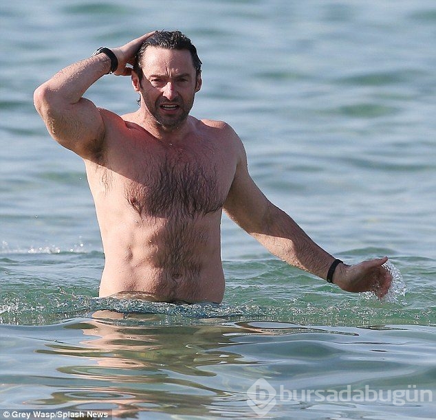 Hugh Jackman oğlunun hayatını kurtardı