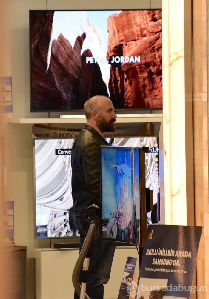 Halit Ergenç'in teknoloji alışverişi!