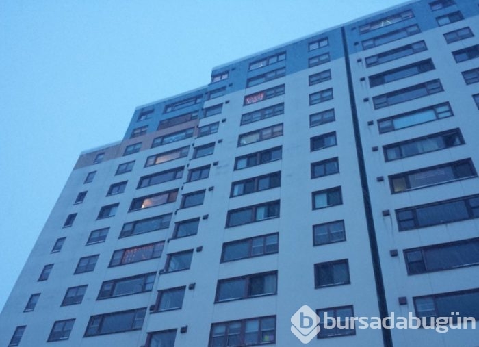 220 kişilik kasabada herkes aynı binada yaşıyor
