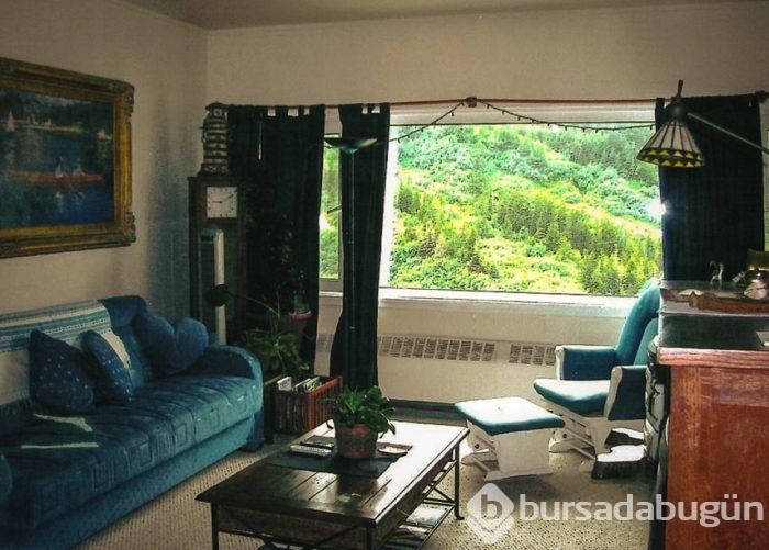 220 kişilik kasabada herkes aynı binada yaşıyor
