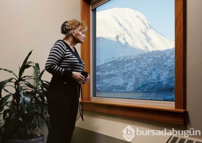220 kişilik kasabada herkes aynı binada yaşıyor
