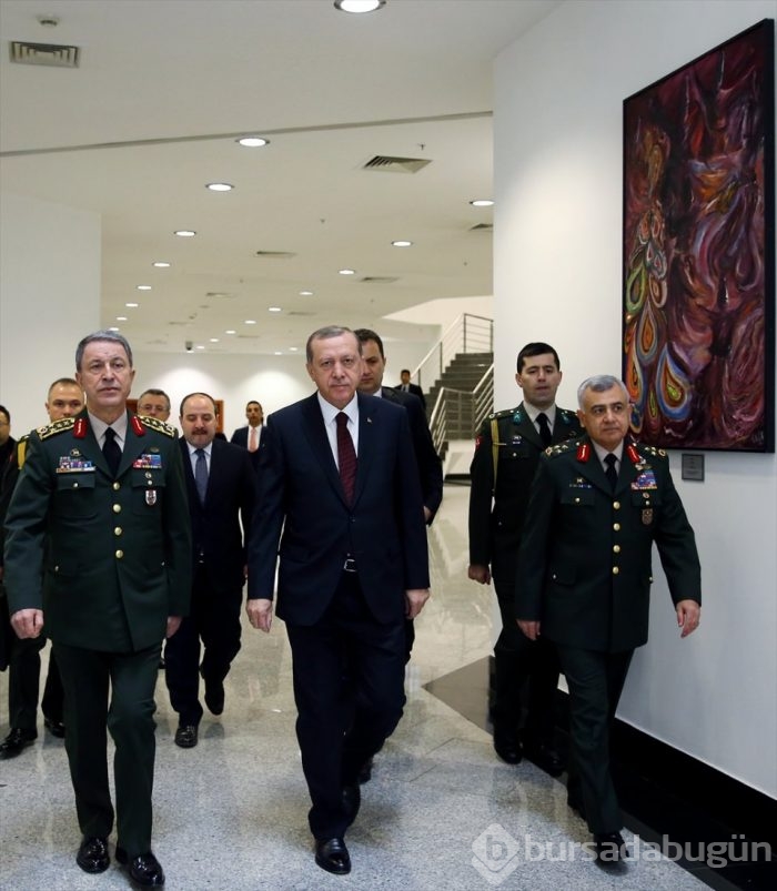 Erdoğan, Harp Akademileri Komutanlığını ziyaret etti
