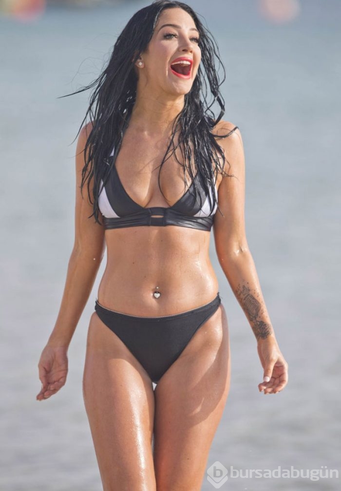 Tulisa, Dubai tatilindeki görüntüleriyle nefesleri kesti!