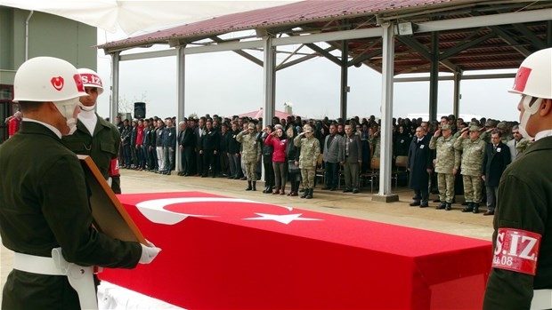 Şehit Yüzbaşı gözyaşlarıyla uğurlandı
