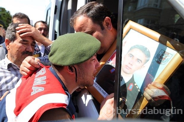 Şehit Yüzbaşı gözyaşlarıyla uğurlandı