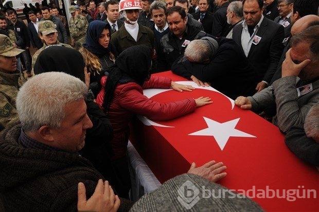 Şehit Yüzbaşı gözyaşlarıyla uğurlandı