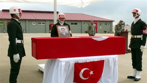 Şehit Yüzbaşı gözyaşlarıyla uğurlandı