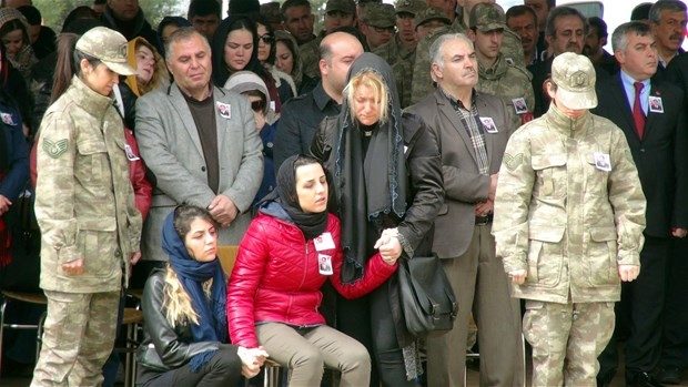 Şehit Yüzbaşı gözyaşlarıyla uğurlandı