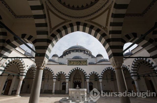 Cumhurbaşkanı Erdoğan ABD'nin ilk çift minareli camisini açacak