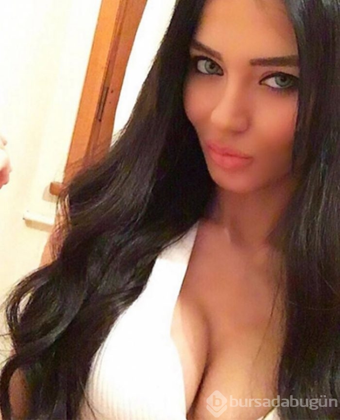 Cansu Taşkın'ın seksi Adriana Lima pozu