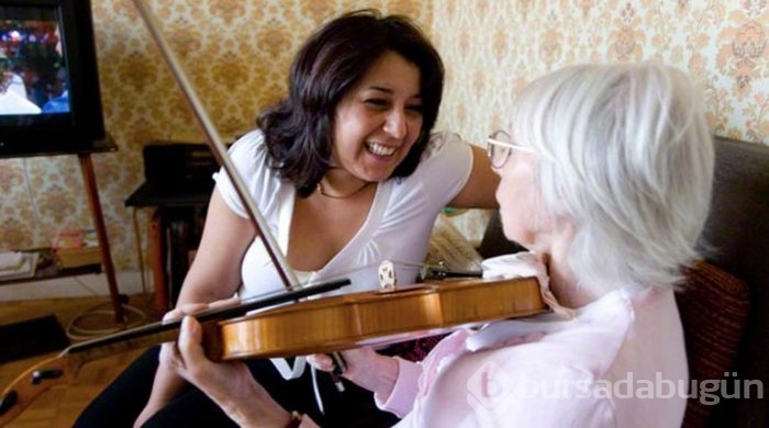 Alzheimer hastalarına bakanlar için öneriler
