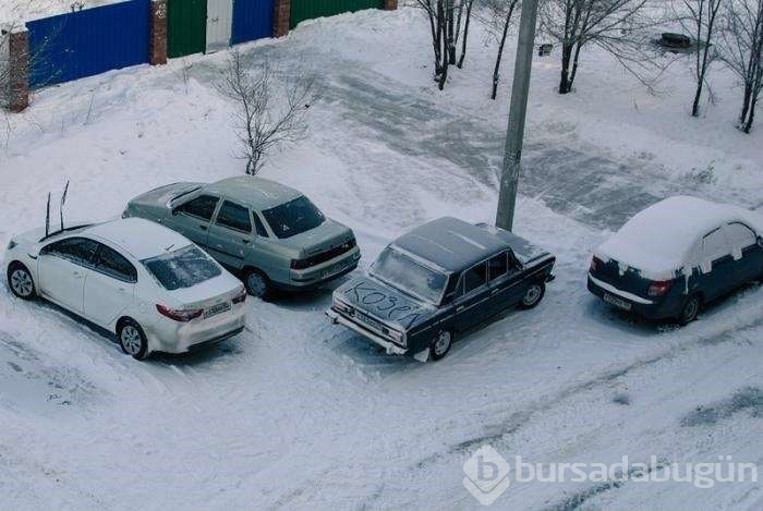 Kahkaha attıran yol manzaraları