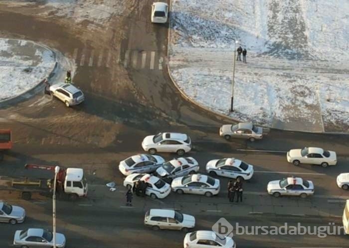 Kahkaha attıran yol manzaraları