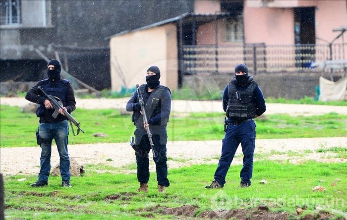 İdil'de terörün izleri siliniyor