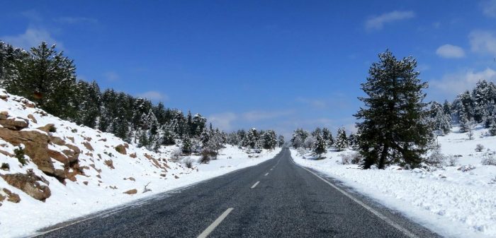 Doğu'da kar, Antalya'da deniz,kum,güneş