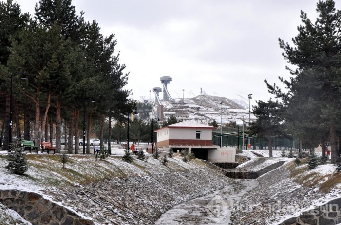 Doğu'da kar, Antalya'da deniz,kum,güneş