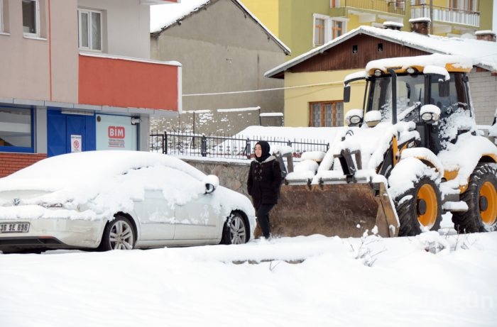 Doğu'da kar, Antalya'da deniz,kum,güneş