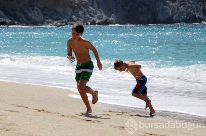 Doğu'da kar, Antalya'da deniz,kum,güneş