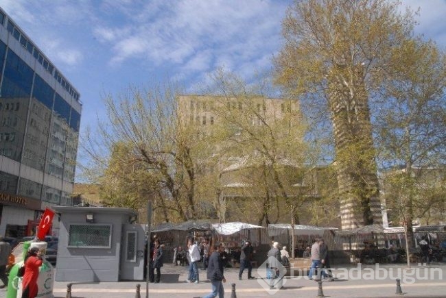 Sur'un dört bir yanına zırhlı güvenlik kulübesi yerleştirildi