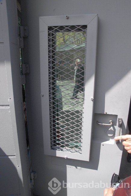 Sur'un dört bir yanına zırhlı güvenlik kulübesi yerleştirildi