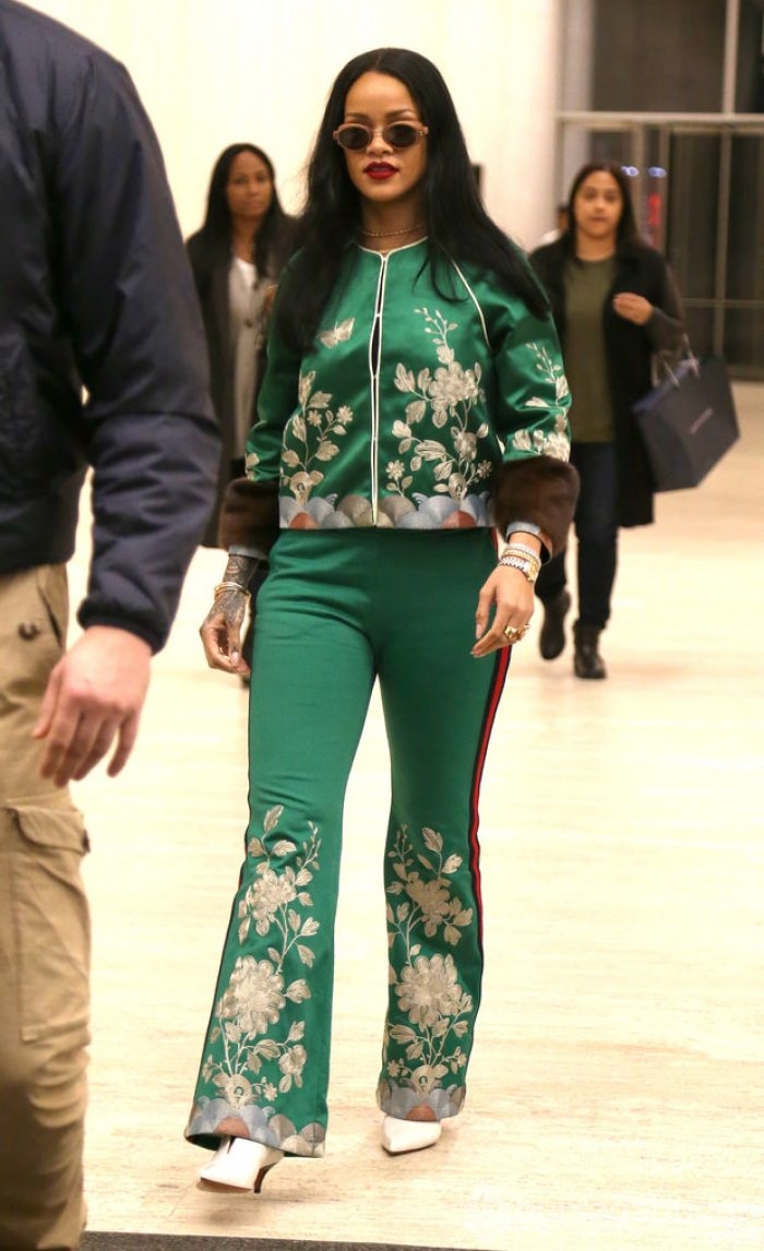 Rihanna yeşillere büründü