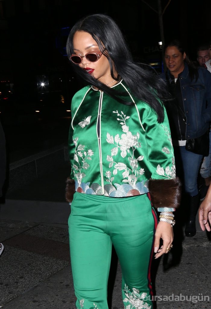 Rihanna yeşillere büründü