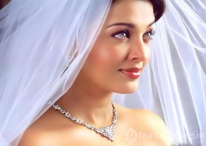 Karşınızda dünyanın en güzel Bollywood yıldızı Aishwarya Rai Bachchan