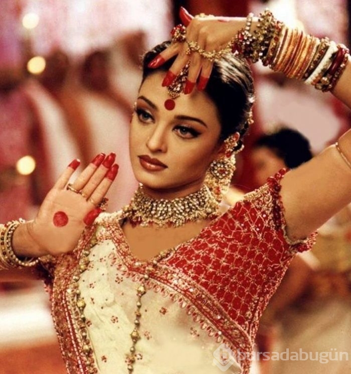 Karşınızda dünyanın en güzel Bollywood yıldızı Aishwarya Rai Bachchan