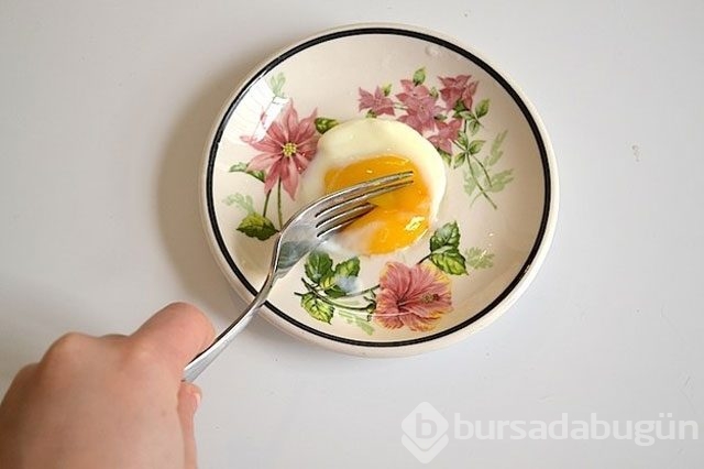 Yumurtaları buz kalıbında dondurun!

