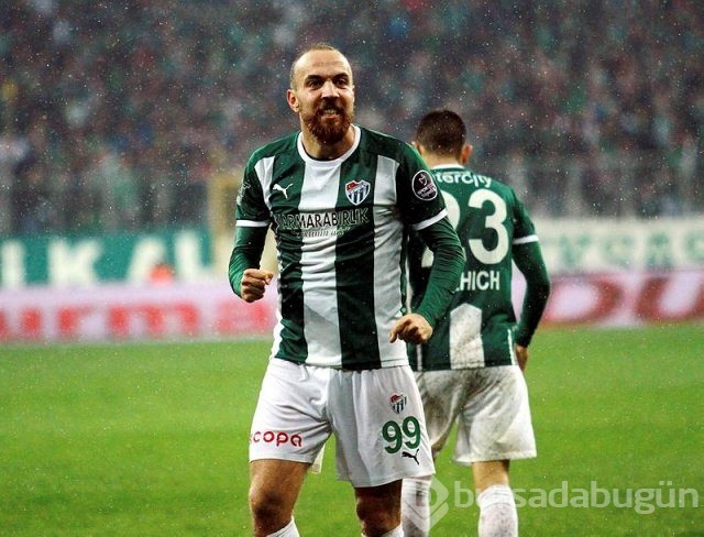 Galatasaray'da tam 8 futbolcu yolcu
