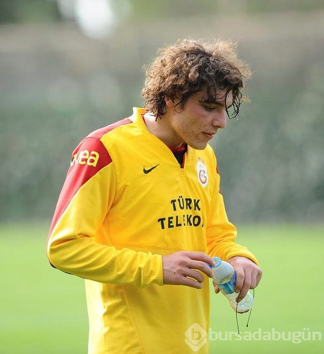 Galatasaray'da tam 8 futbolcu yolcu
