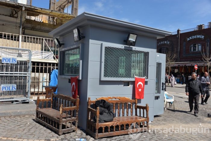 Diyarbakır'da birçok noktaya zırhlı kulübeler yerleştirildi!	