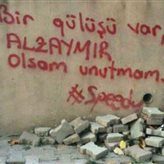 Romanlardan daha etkili ilginç duvar yazıları