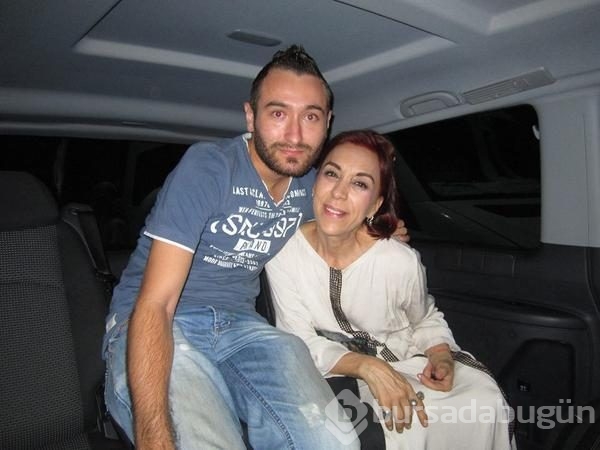 Yüzlerce ünlüyle fotoğraf çektirdi