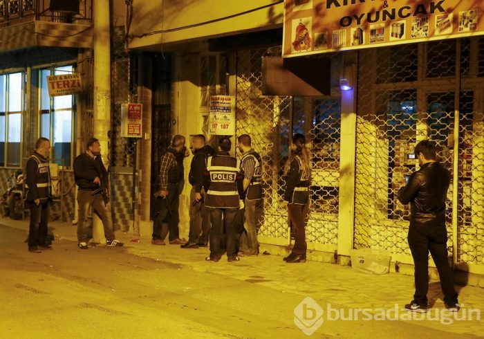 İzmir'de DEAŞ operasyonunda ele geçirilen mühimmat!	

