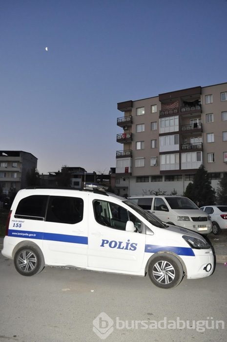İzmir'de DEAŞ operasyonunda ele geçirilen mühimmat!	

